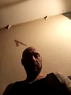 PIercingBoy38 online show from November 17, 2025, 9:52 pm