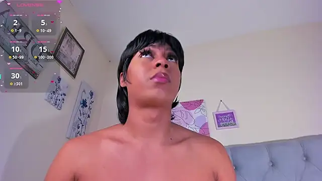 Snapshot of alyssa_dessire chatting on February 17, 2026, 10:51 pm alyssa dessire online show from February 17, 2026, 10:51 pm