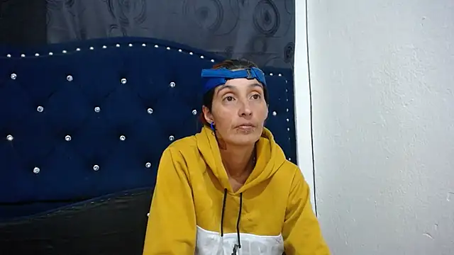 anyu1306 online show from February 1, 2025, 3:08 am