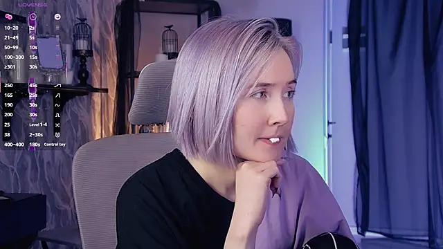 ReiYosimoto online show from January 9, 2026, 8:27 pm