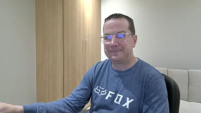 BrettJ81 online show from October 20, 2025, 5:02 pm