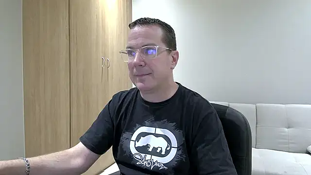 BrettJ81 online show from October 6, 2025, 4:19 pm