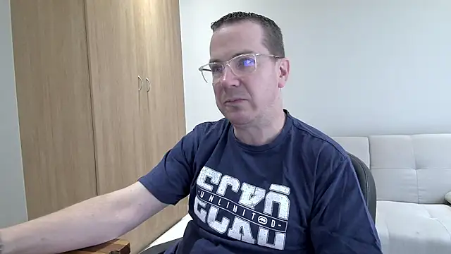 BrettJ81 online show from September 26, 2025, 1:07 pm