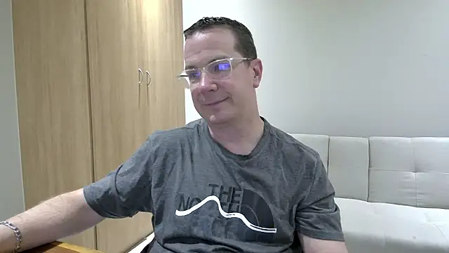 BrettJ81 online show from September 9, 2025, 4:27 pm