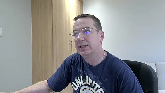 BrettJ81 online show from January 11, 2025, 4:03 pm