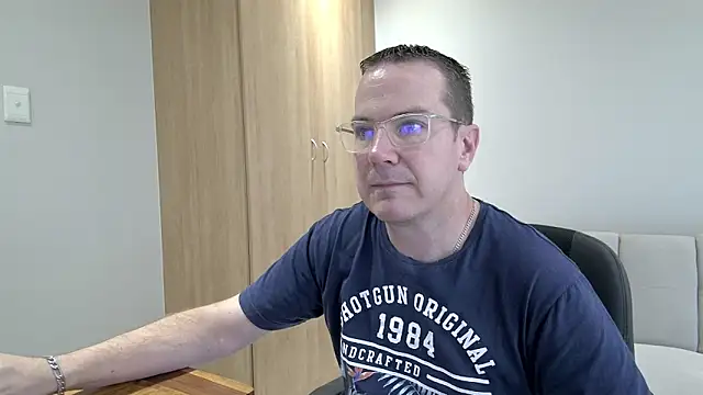 BrettJ81 online show from January 19, 2025, 1:12 pm