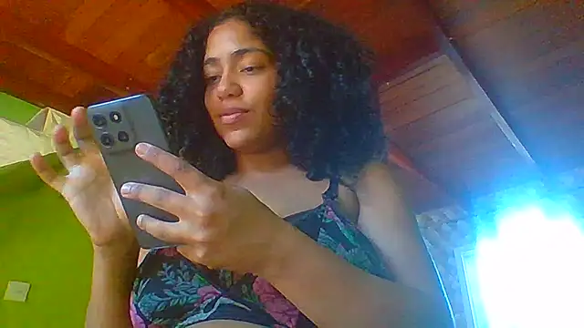 Snapshot of savanahottie chatting on July 16, 2026, 4:37 pm savanahottie online show from July 16, 2026, 4:37 pm