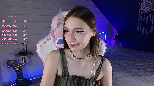 Evie Ro online show from July 22, 2026, 10:34 pm