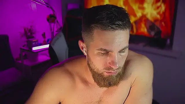 Snapshot of Sweeet__boy chatting on February 9, 2026, 11:14 pm Sweeet boy online show from February 9, 2026, 11:14 pm