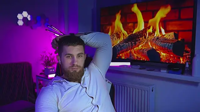 Snapshot of Sweeet__boy chatting on February 17, 2026, 2:14 pm Sweeet boy online show from February 17, 2026, 2:14 pm