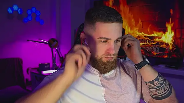 Snapshot of Sweeet__boy chatting on January 17, 2026, 3:37 pm Sweeet boy online show from January 17, 2026, 3:37 pm