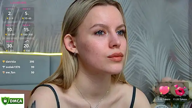 AmaliaBell online show from March 5, 2025, 7:49 pm