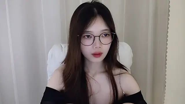 Snapshot of Doki-- chatting on March 12, 2025, 2:23 pm Doki-- online show from March 12, 2025, 2:23 pm