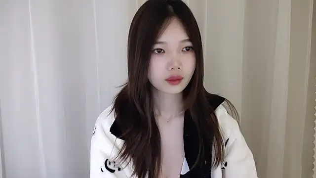 Snapshot of Doki-- chatting on January 15, 2025, 3:07 pm Doki-- online show from January 15, 2025, 3:07 pm