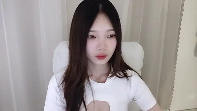 Snapshot of Doki-- chatting on March 17, 2025, 6:00 pm Doki-- online show from March 17, 2025, 6:00 pm