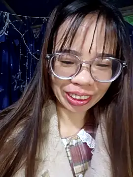   Mai-love19   online show from November 21, 2025, 11:04 pm