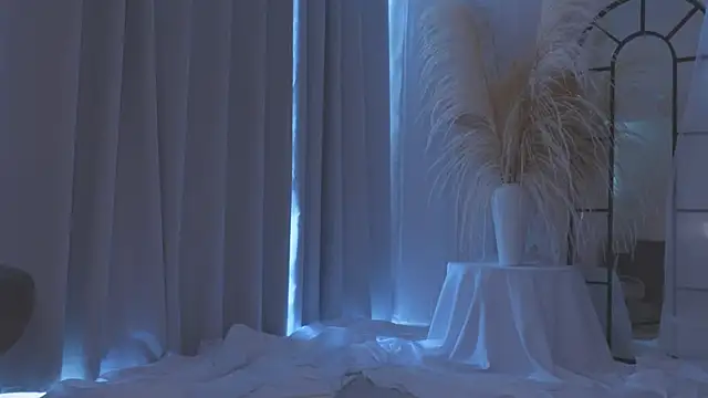 AmyArmstrong online show from November 7, 2025, 8:35 pm