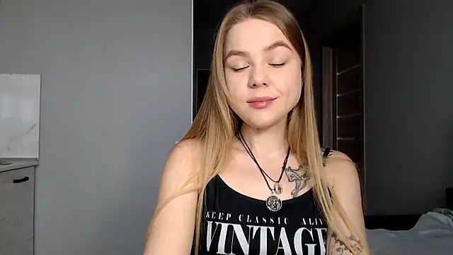 Snapshot of Sunbeam_ chatting on February 13, 2026, 11:54 am Sunbeam online show from February 13, 2026, 11:54 am