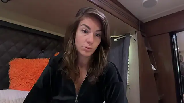 Milfywaysx online show from October 1, 2025, 3:05 pm