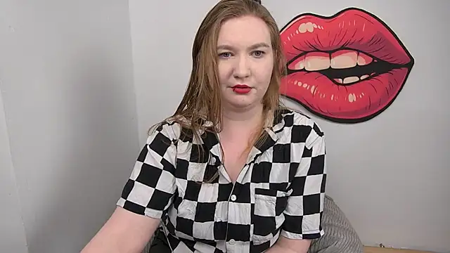 LaraDream online show from December 4, 2025, 3:44 pm