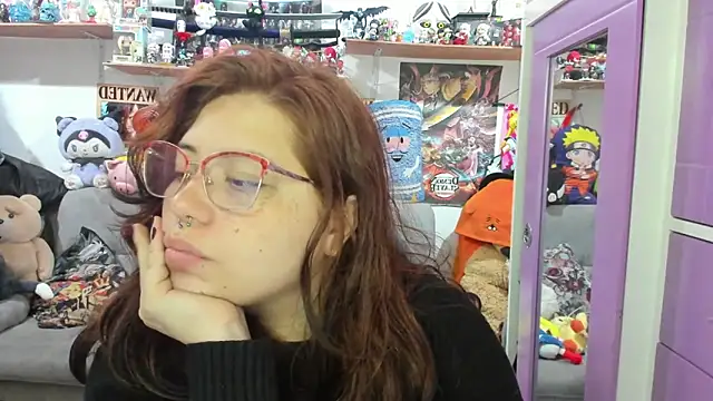 soficammy online show from October 13, 2025, 7:59 pm