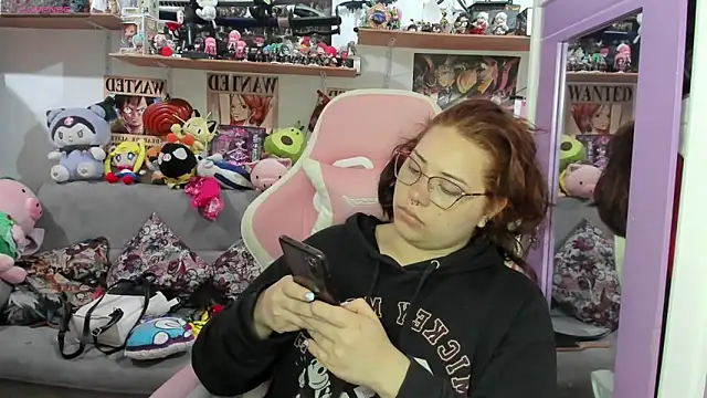 Snapshot of soficammy chatting on February 27, 2026, 6:41 pm soficammy online show from February 27, 2026, 6:41 pm