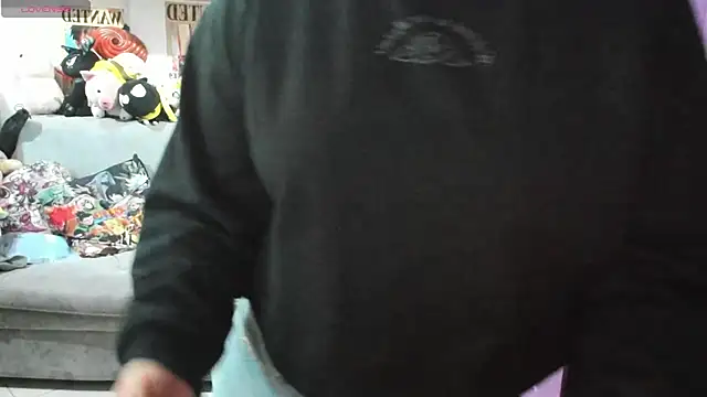 soficammy online show from October 28, 2025, 11:47 pm