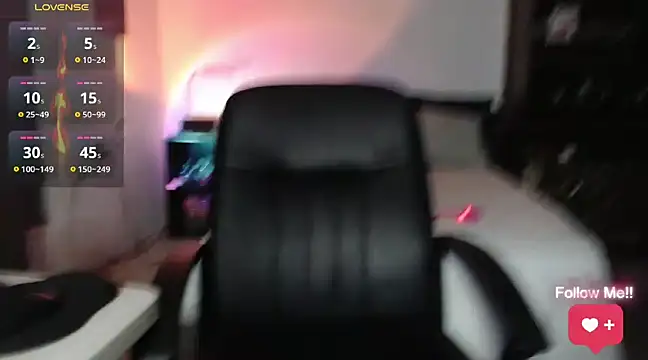 soyelcarlitos  online show from March 22, 2025, 5:49 am