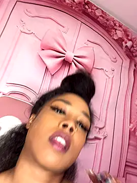 mismialove online show from December 18, 2025, 12:31 pm