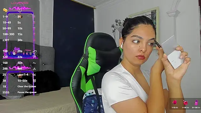 Snapshot of susan_smith18 chatting on October 6, 2025, 1:01 pm susan smith18 online show from October 6, 2025, 1:01 pm