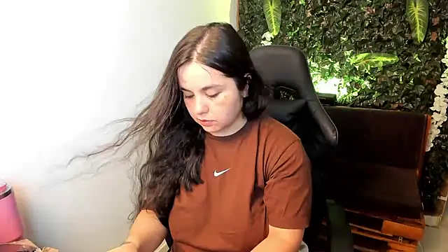 ainohacarter 89 online show from March 18, 2025, 11:00 am