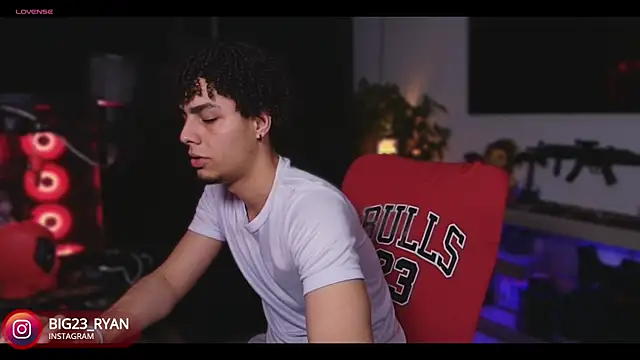 bigryann23 online show from January 31, 2025, 4:14 am